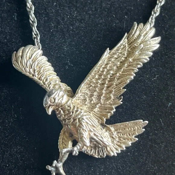 Sterling Silver Eagle Pendant 2”x2” with 24” 925 Sterling Silver Chain 25.74g - Picture 2 of 9